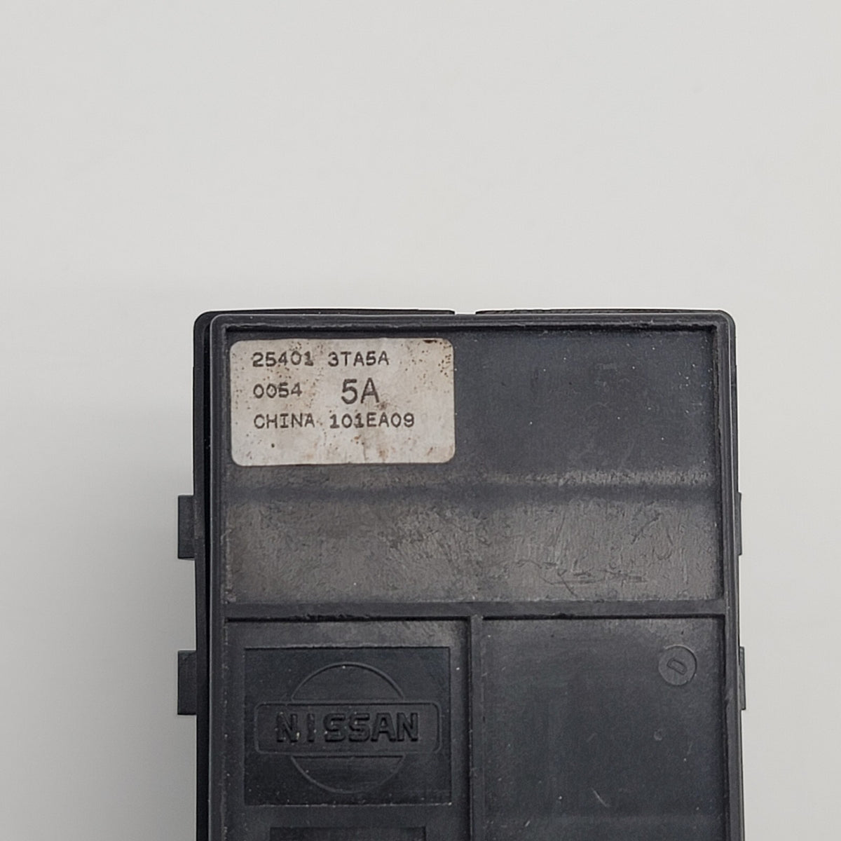 2013- 2018 Nissan Altima Driver Left Door Master Power Window Switch 254013TA5A