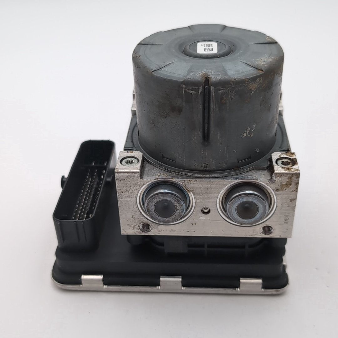 2020 2021 2022 2023 Mazda CX30 2.5L ABS Anti Lock Brake Pump DGJ1437A0