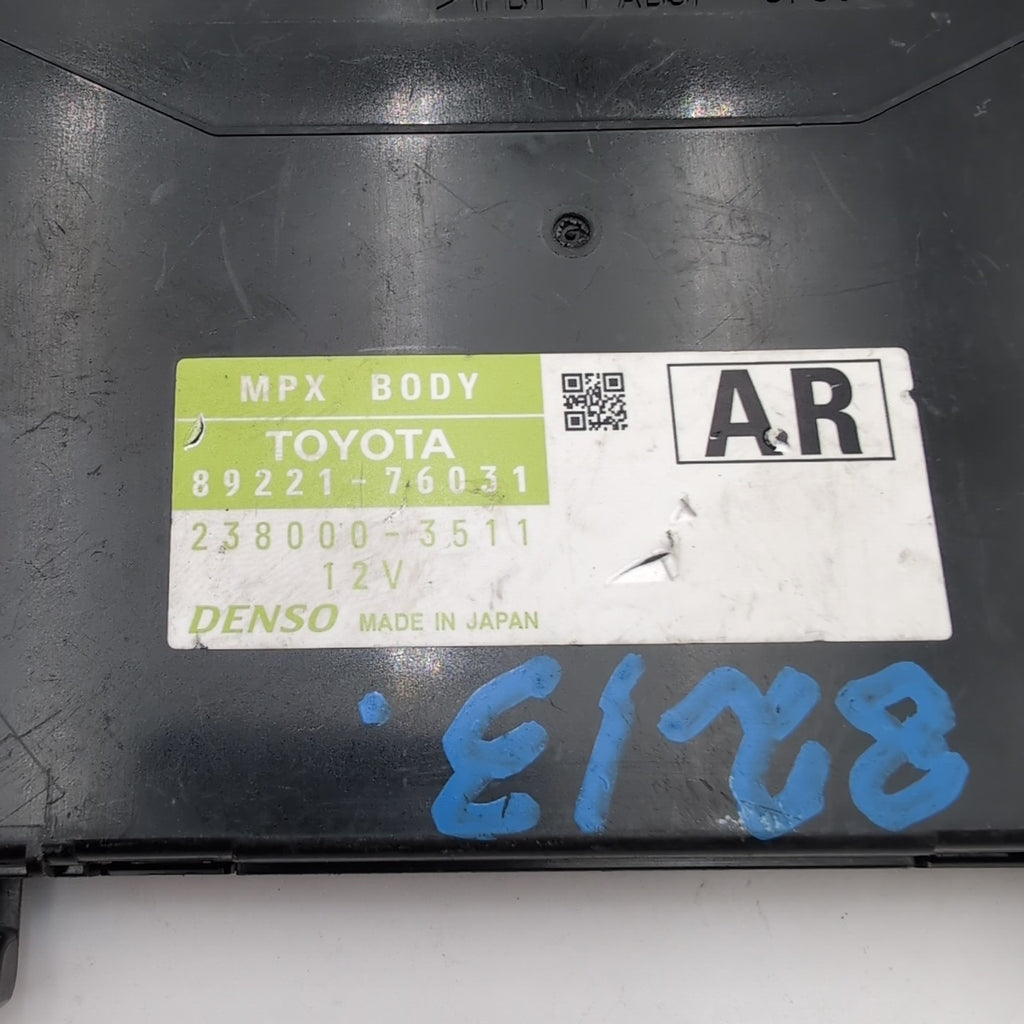 2013 Lexus CT200h MPX Multiplex Body Control Module OEM 89221-76031