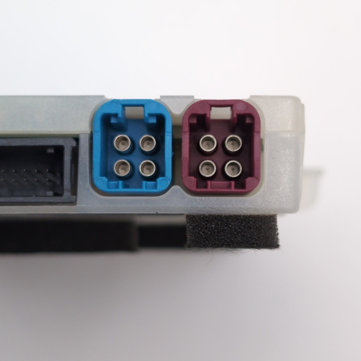 2025 BMW 330i G20 X1 U11 X3 G45 Antenna Telematics Control Module 5B5C761