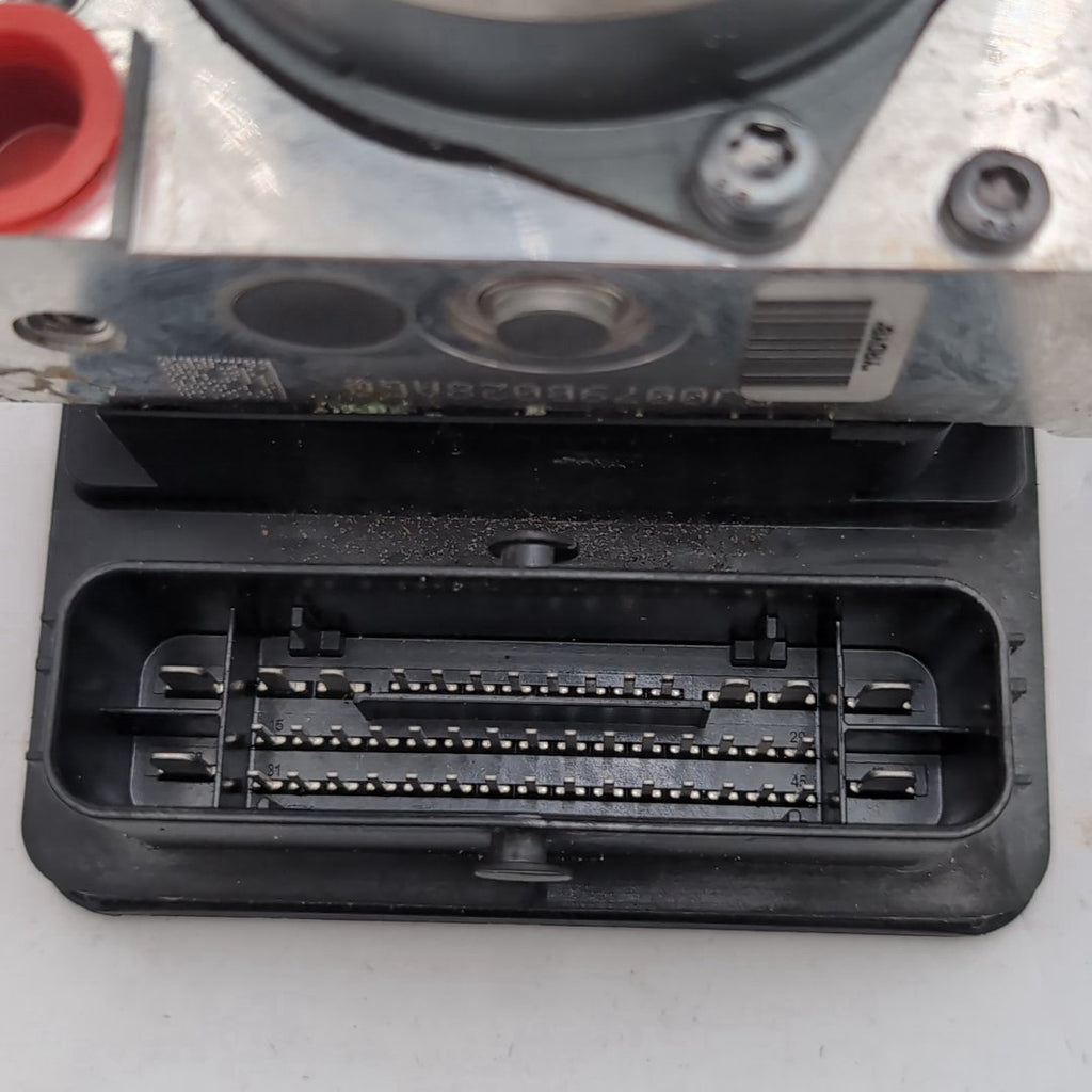 2019 - 2024 Chevrolet Blazer 2.5L ABS Anti Lock Brake Pump 84738977