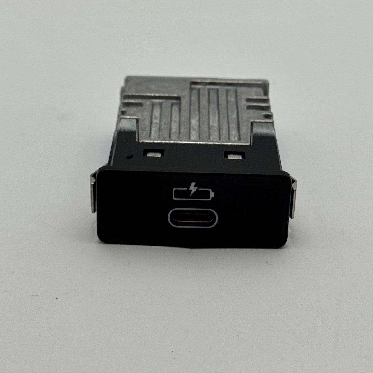 2019 - 2026 BMW G20 G21 G22 G26 G15 G30 G42 X3 Single USB Socket Port 5B51C70