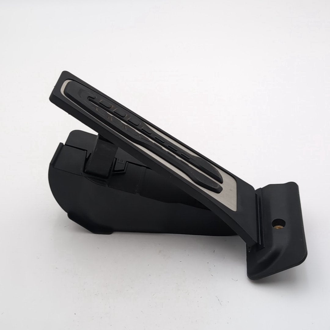 2021 - 2026 BMW G60 G70 X1 X2 Z4 Accelerator Gas Pedal OEM 6889825