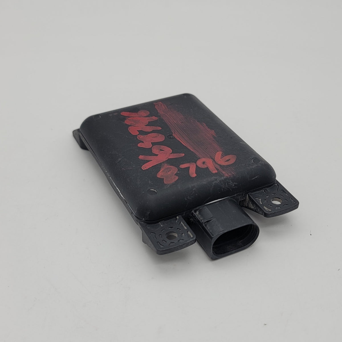 2016 2017 2018 2019 VW PASSAT LEFT DRIVER SIDE BLIND SPOT RADAR SENSOR MODULE
