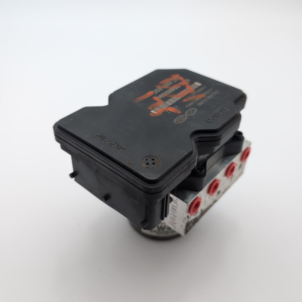 2015 2016 2017 Kia Rio ABS Anti Lock Brake Pump Control Unit 58920-1W470
