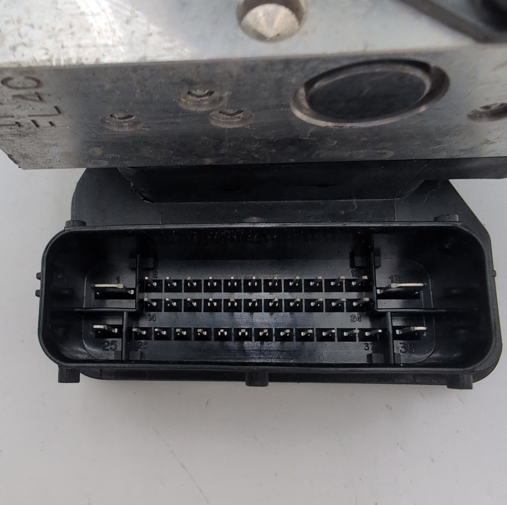 2015 2016 2017 Hyundai Azera 3.3L ABS Anti Lock Brake Pump 58920-3V350