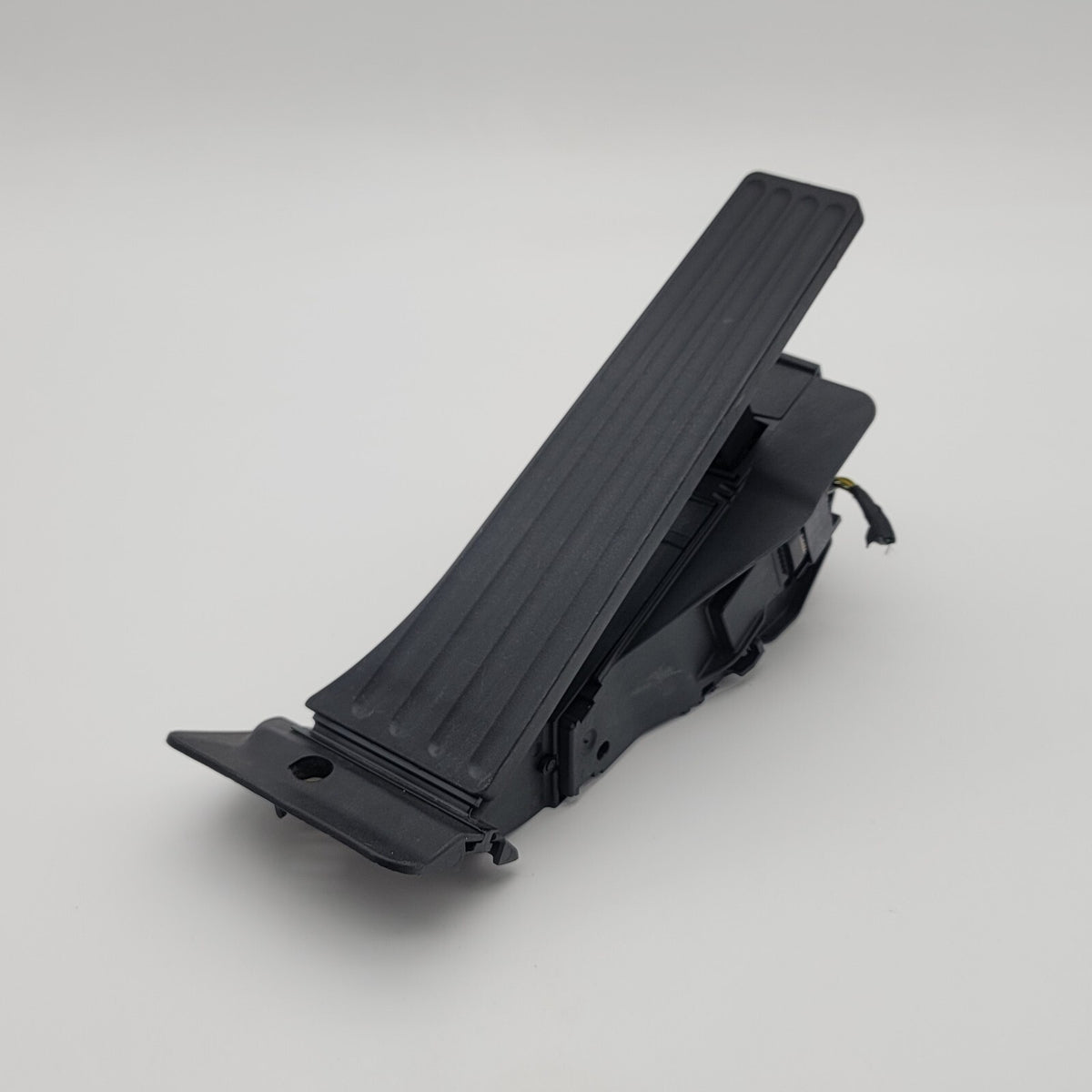 2021 2022 2023 2024 2025 BMW iX X1 X2 Accelerator Gas Pedal 6889823