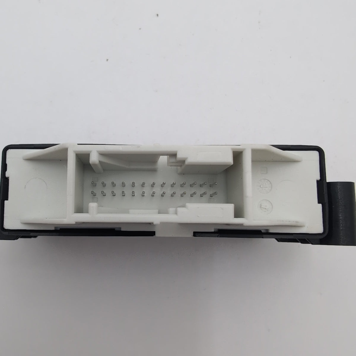 2023 - 2026 BMW G60 G70 F74 X1 X2 X5 X7 USS Ultrasonic Parking Sensor Module