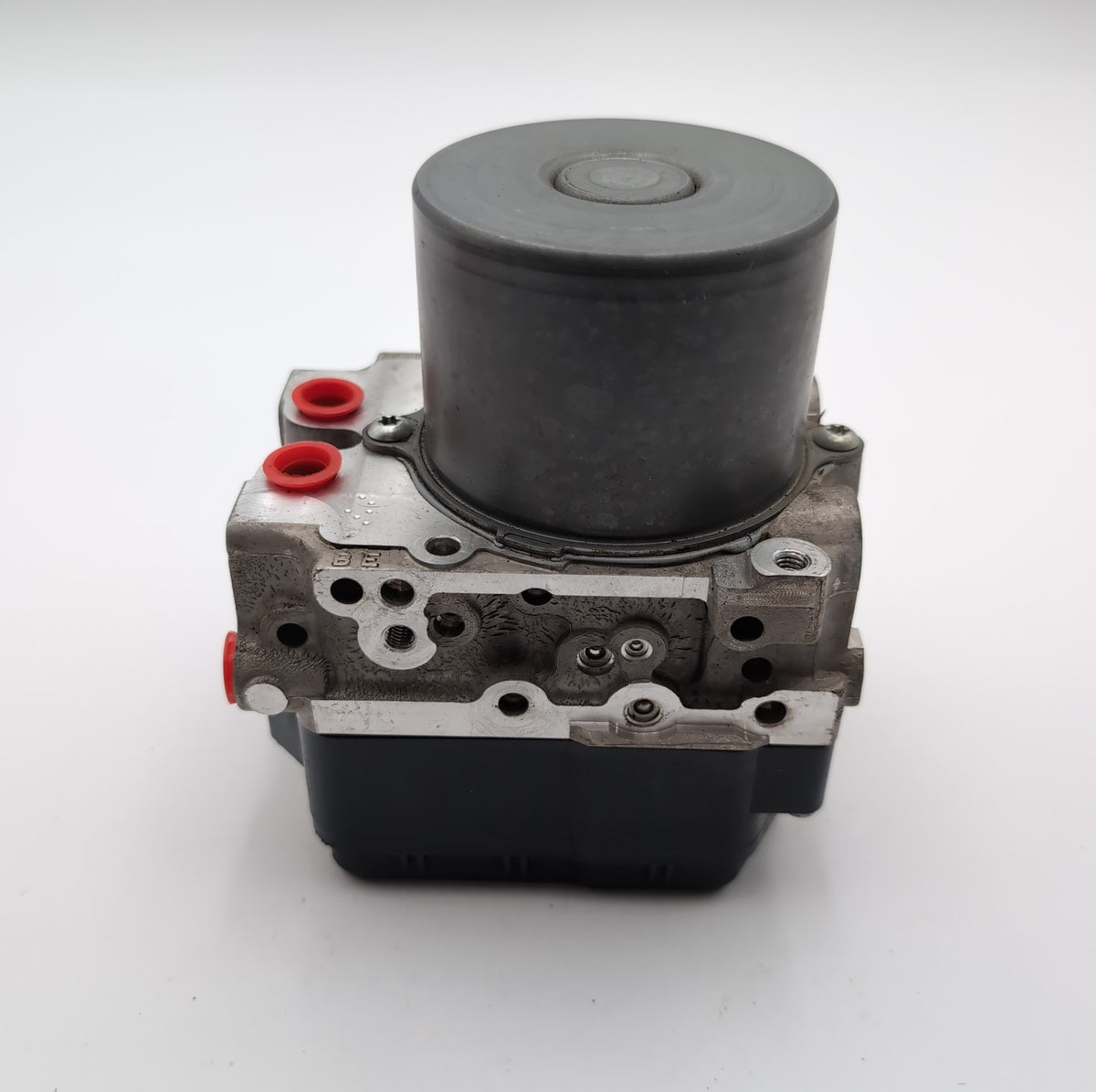 2014 2015 Infiniti Q50 3.7L ABS Anti Lock Brake Pump Control Unit 476604GB0A