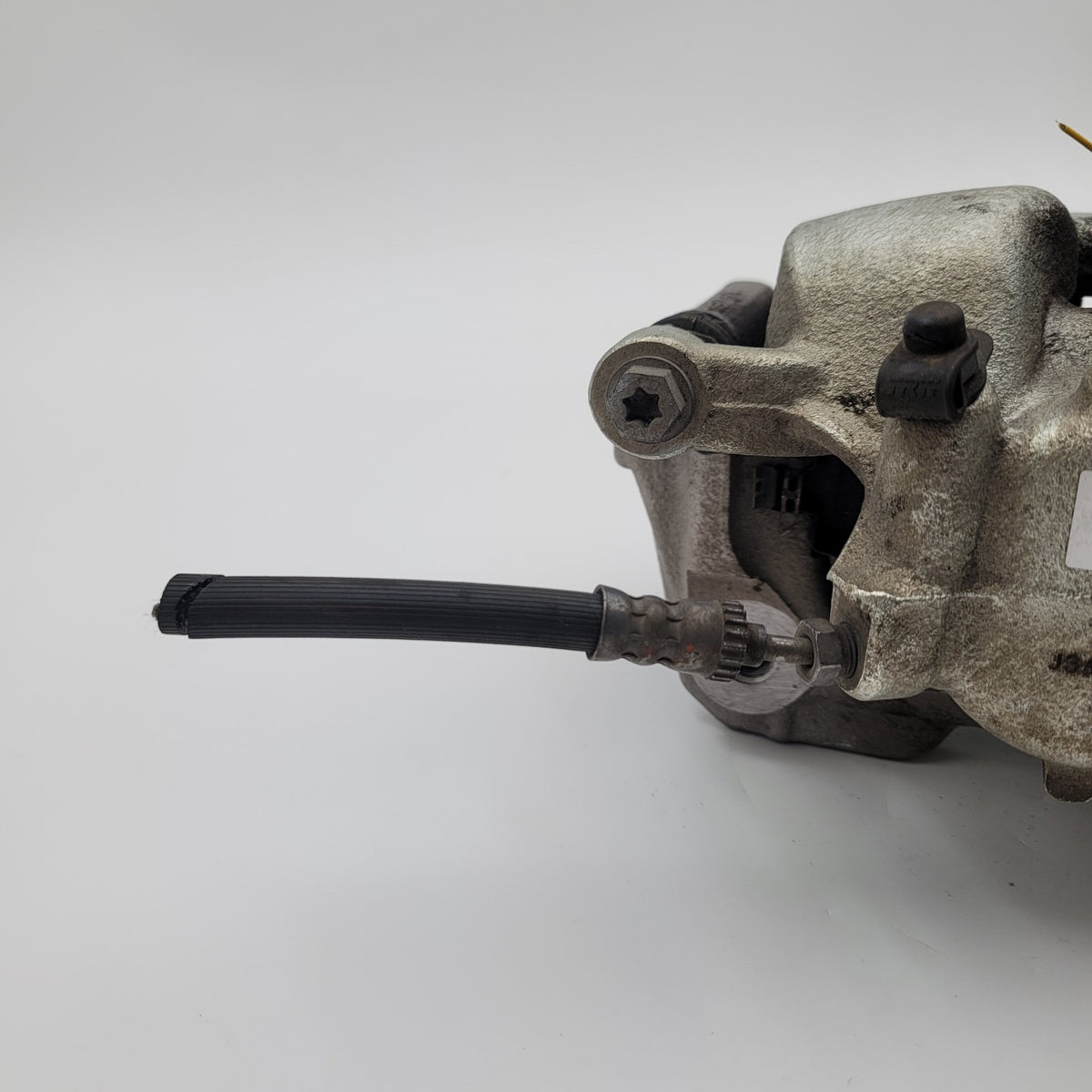 2023 2024 2025 BMW X1 U11 Front Left Brake Caliper OEM 6891047