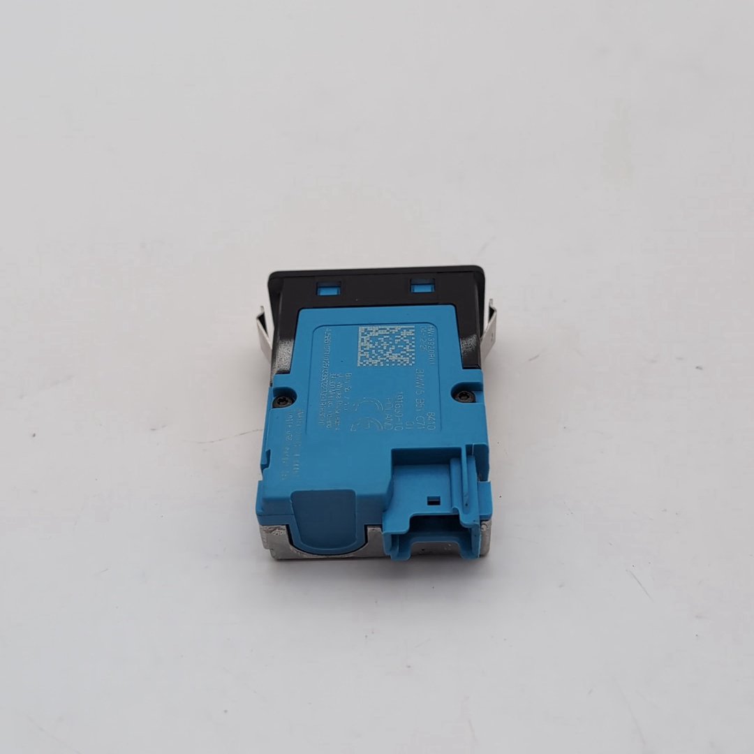 2024 2025 2026 BMW XM X5 X6 X7 Single Usb Port Charging Socket 5B51C71