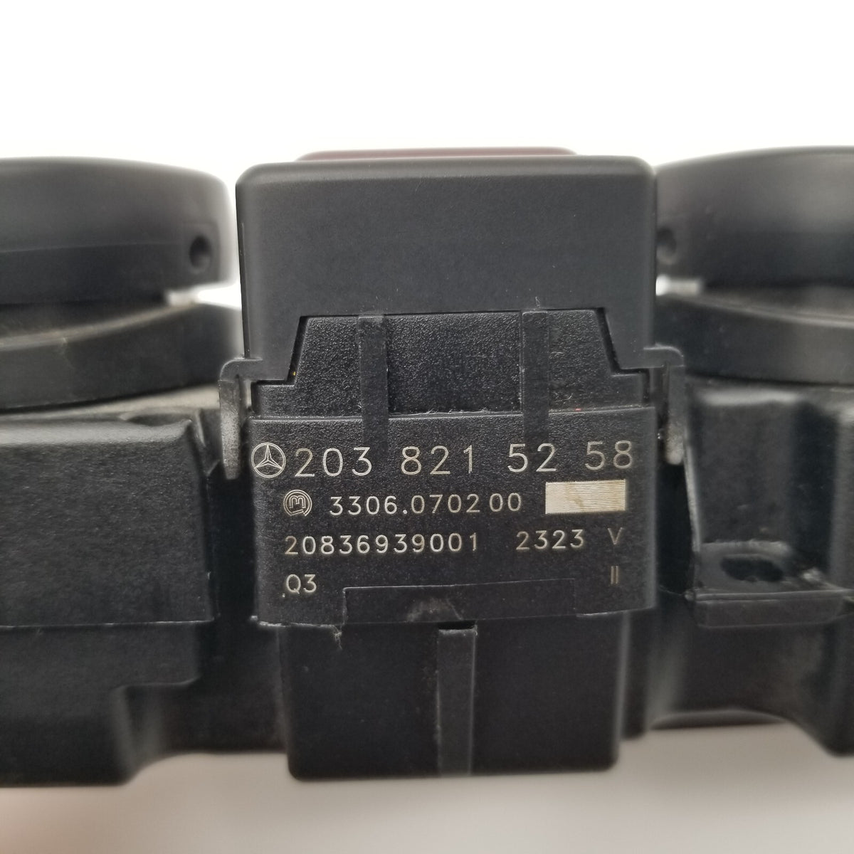 2001 2002 2003 2004 Mercedes W209 Clk320 Center Dash Control Switch 2038215258