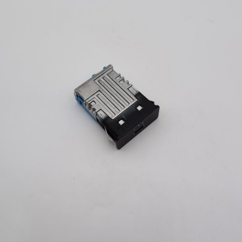 2019 - 2026 BMW G20 G21 G22 G26 G15 G30 G31 X3 Single USB Socket Port 5B51C70