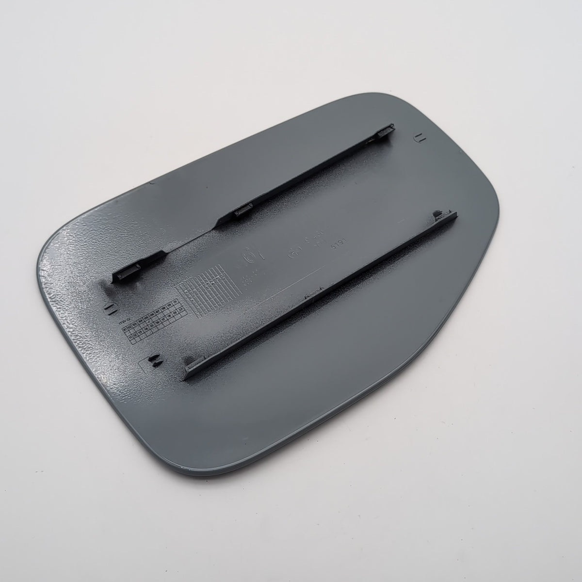 2025 BMW G60 550e Rear Fuel Gas Tank Flap Filler Lid Cover Cap 9450297