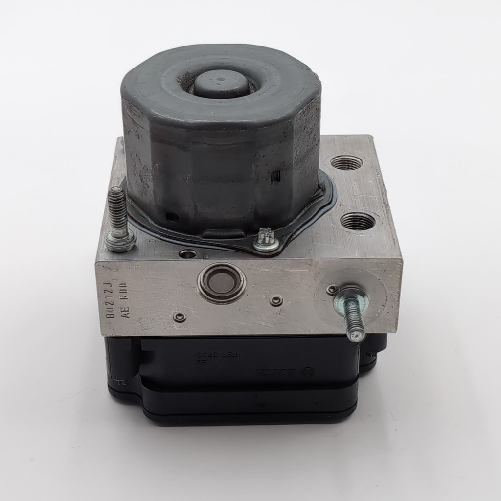 2014 2015 Mercedes CLA250 2.0L ABS Anti-Lock Brake Pump Module Unit A0094316412