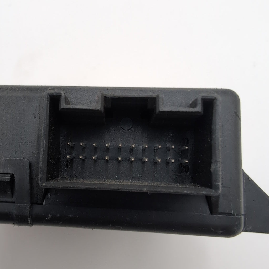 2010 AUDI Q5 A5 S5 INTERFACE GATEWAY CAN-BUS CONTROL MODULE OEM 8T0907468AA