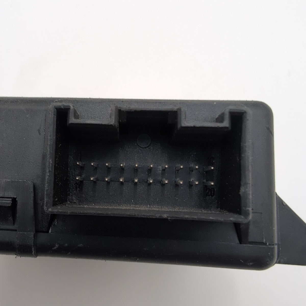 2010 AUDI Q5 A5 S5 INTERFACE GATEWAY CAN-BUS CONTROL MODULE OEM 8T0907468AA