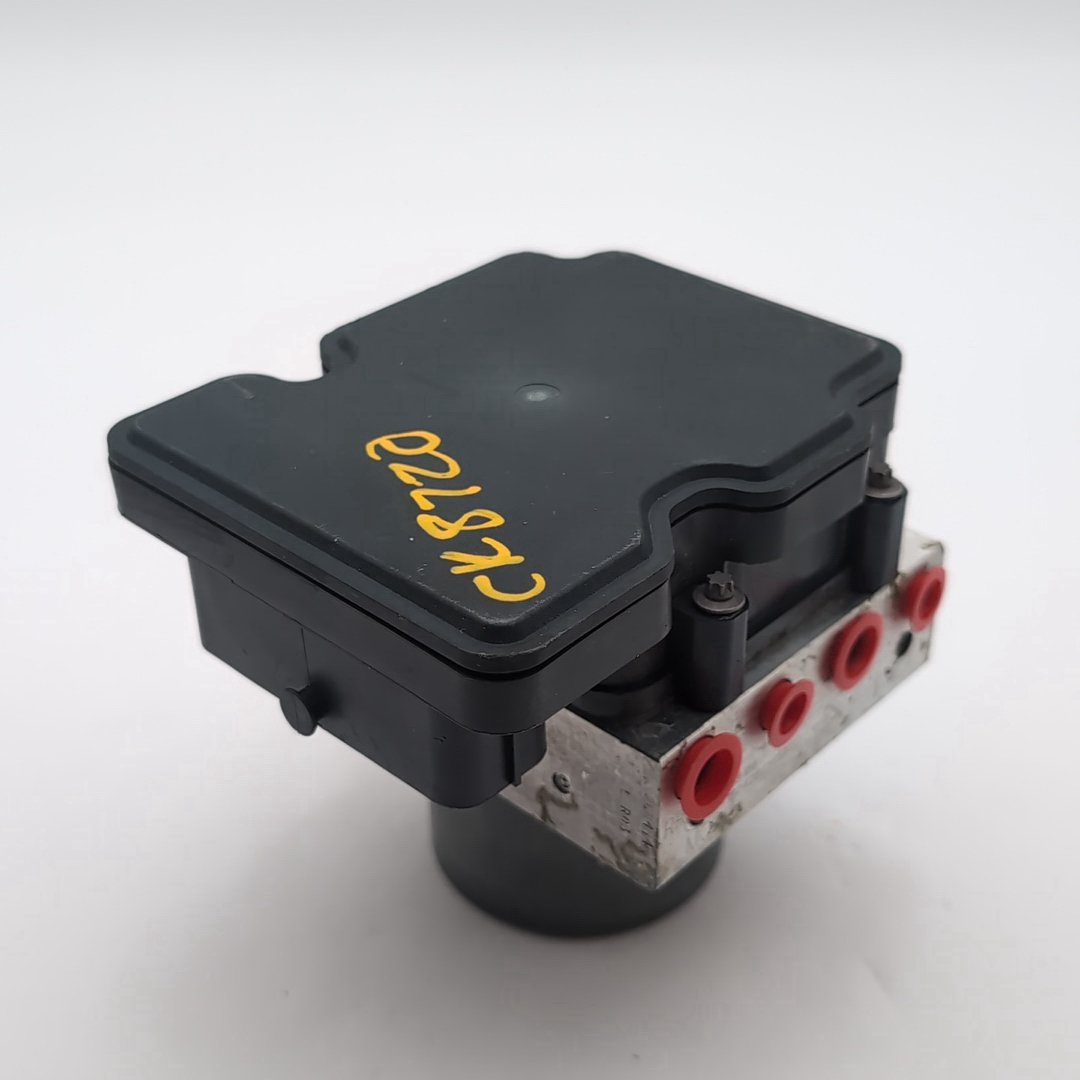 2018 Chevrolet Camaro ABS Anti Lock Brake Pump OEM 84244636