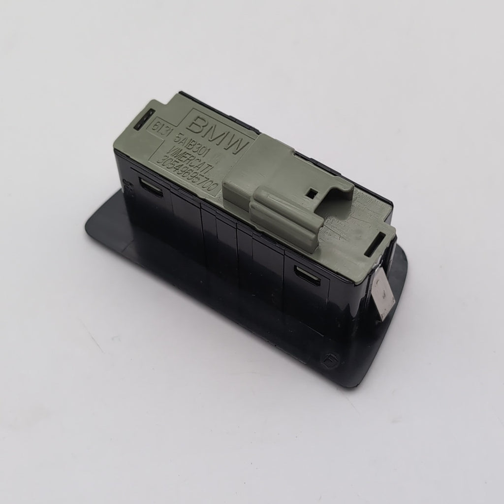 2021 - 2026 BMW 540i 530i i5 G60 M5 X1 X2 X3 Trunk Lid Tailgate Switch Button