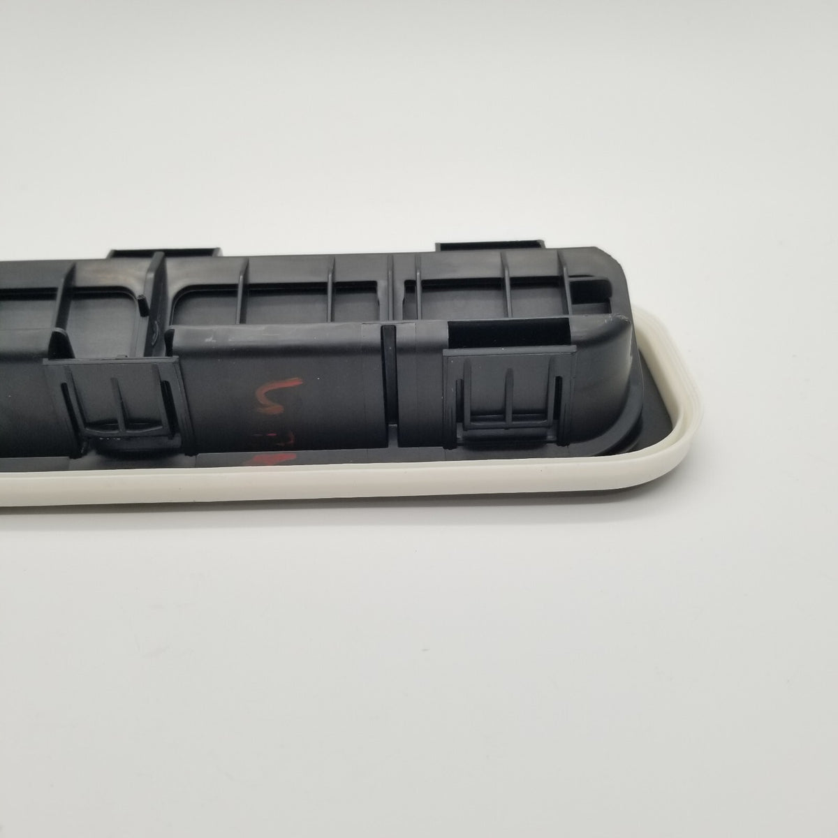2021 2022 2023 For Kia K5 Grille Assy Air Extractor 97510D4200