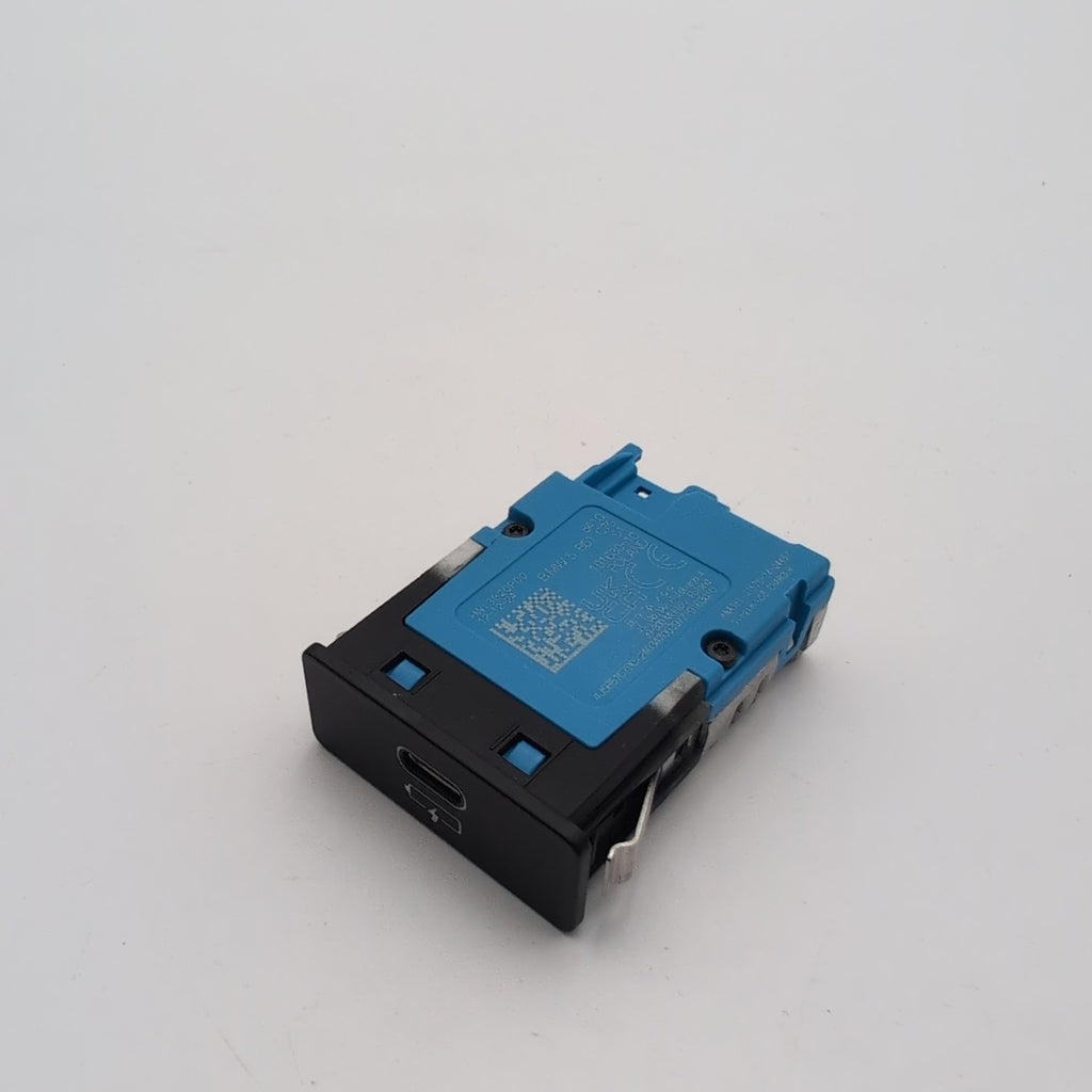 2019 - 2026 BMW G20 G21 G22 G26 G15 G30 G42 X3 Single USB Socket Port 5B51C70