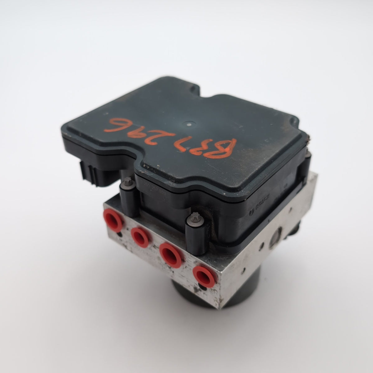 2018 Chevrolet Camaro 2.0L ABS Anti Lock Brake Pump 84244637