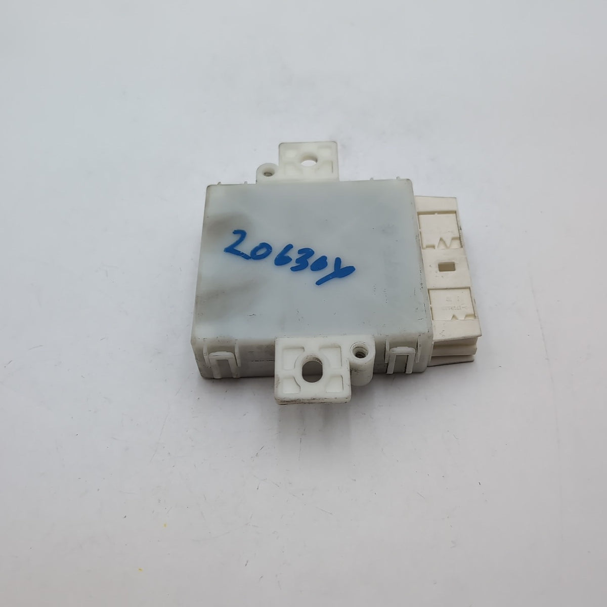 2010- 2013 Mercedes W221 S63 S550 Park Assist Parktronic Control Module OEM