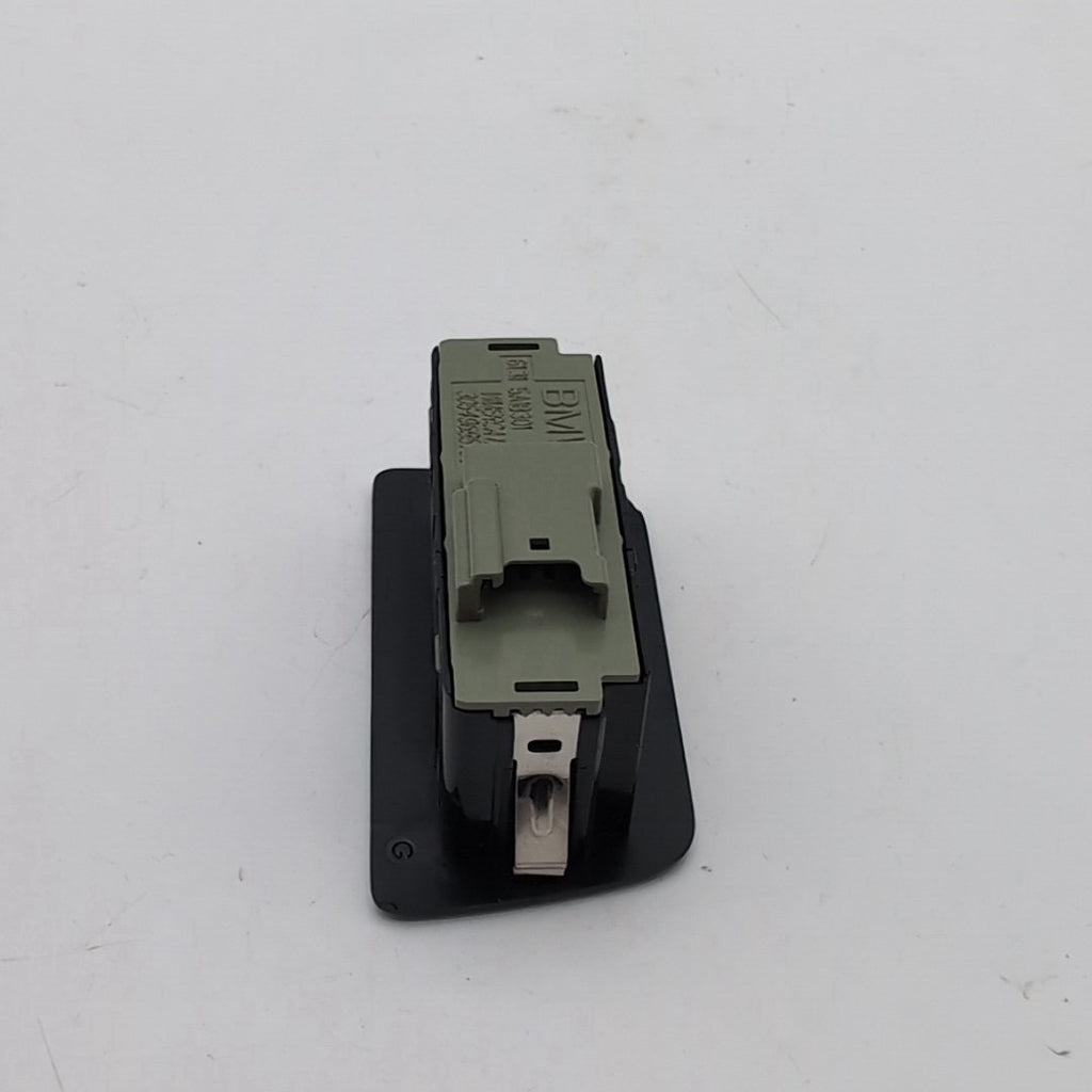 2021 - 2026 BMW 540i 530i i5 G60 M5 X1 X2 X3 Trunk Lid Tailgate Switch Button