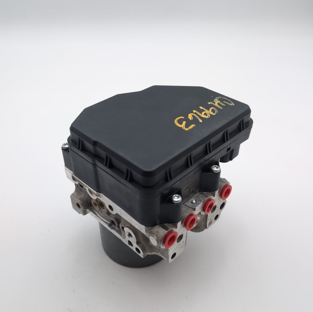 2017- 2022 Infiniti Q60 3.0L ABS Anti Lock Brake Pump Control Unit 476605CE2A