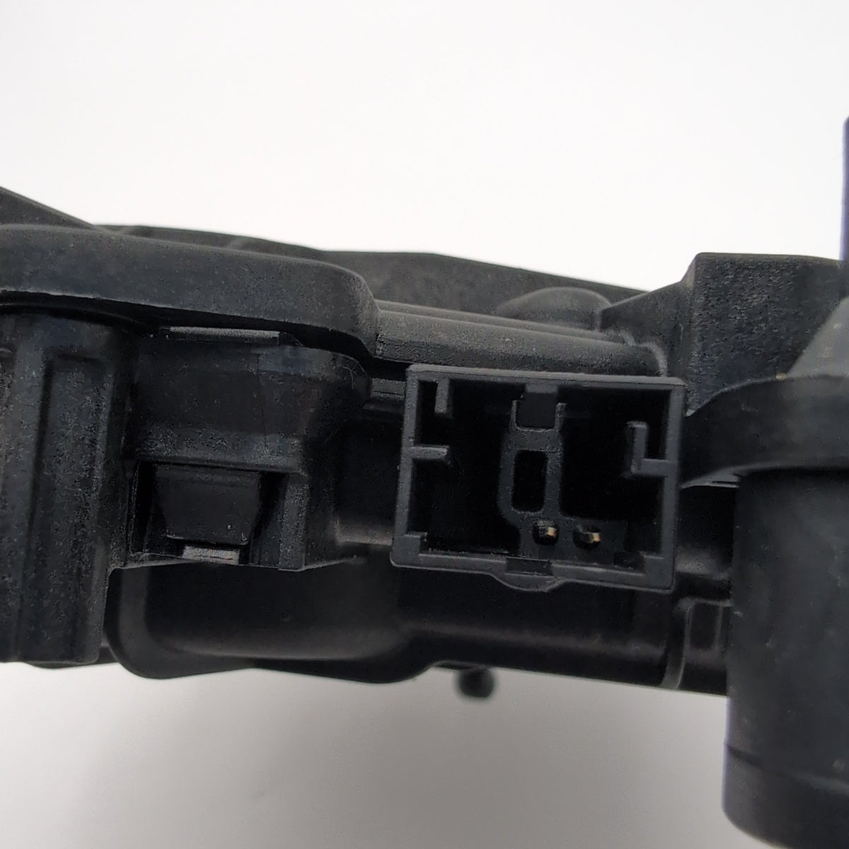 2022 - 2025 BMW X1 X2 Trunk Lid Lock Latch Actuator Assembly 9450528 5B539E4