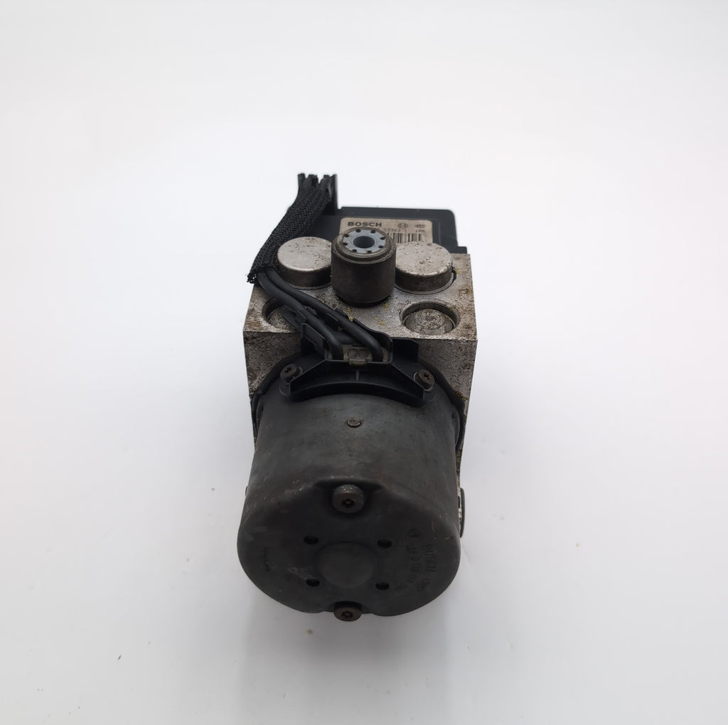 2003 2004 Ford Crown Victoria 4.6L ABS Anti Lock Brake Pump 3W73-2C346-BD