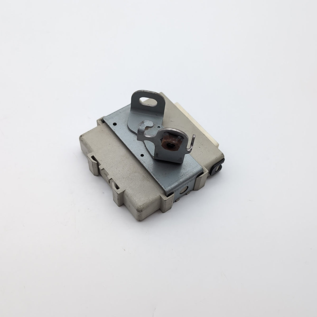2013- 2018 Lexus ES350 ES300h Headlight Leveling Control Module 89940-33290
