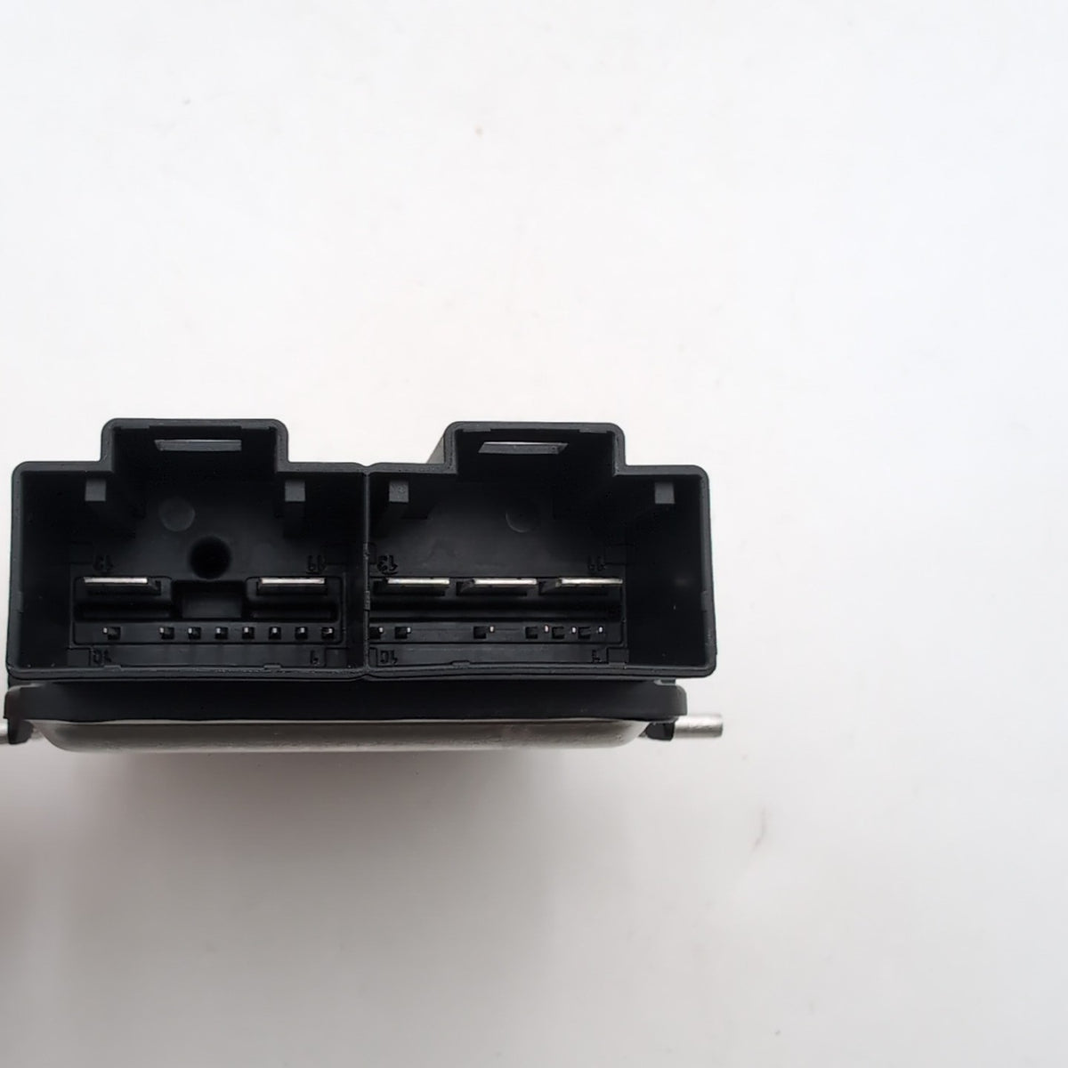 2024 - 2026 BMW 2 5 7 G60 G70 F74 X1 X2 X3 X5 X6 X7 Fuel Pump Control Module