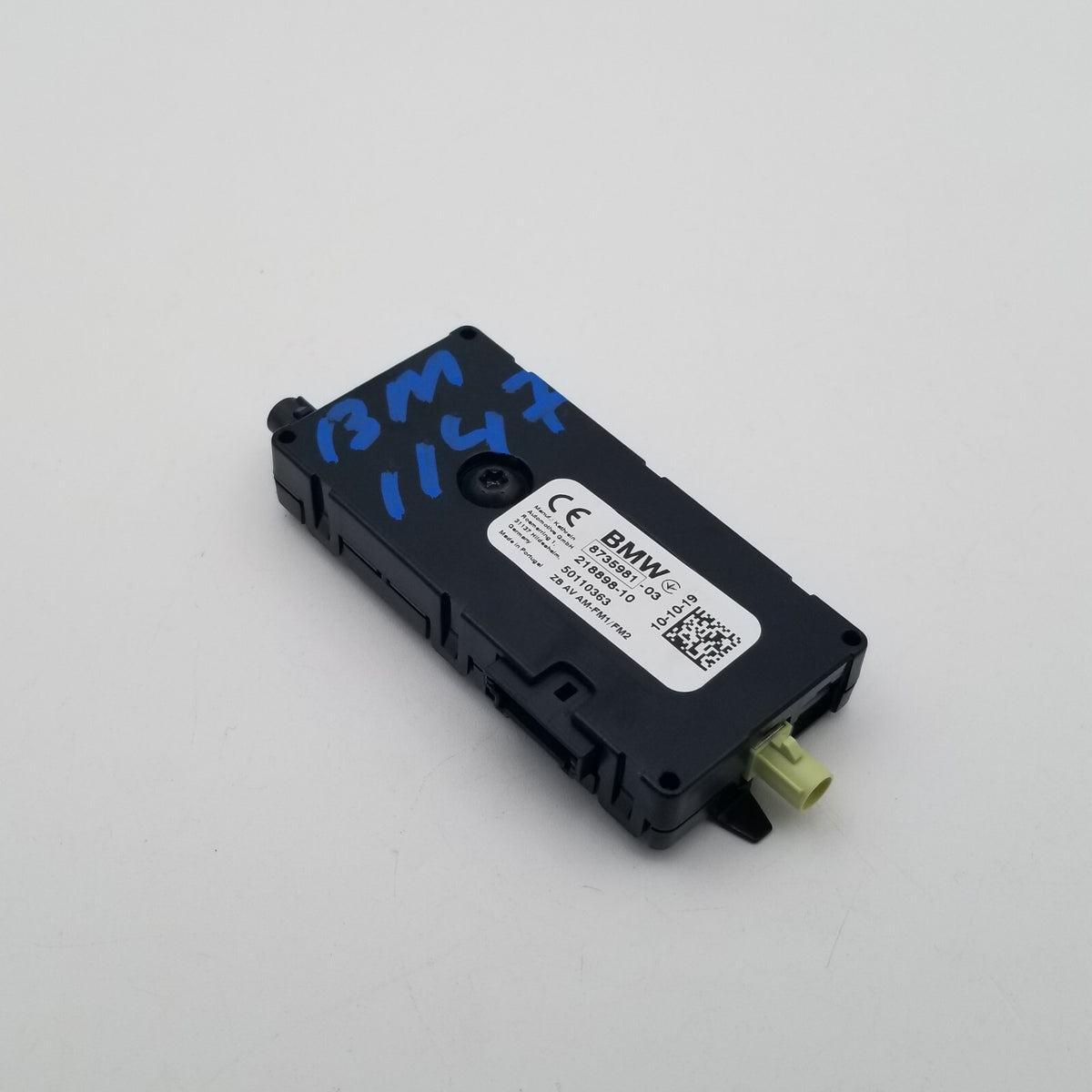 2018- 2023 BMW G30 530e Radio Antenna Amplifier Control Unit Module 8735981-03