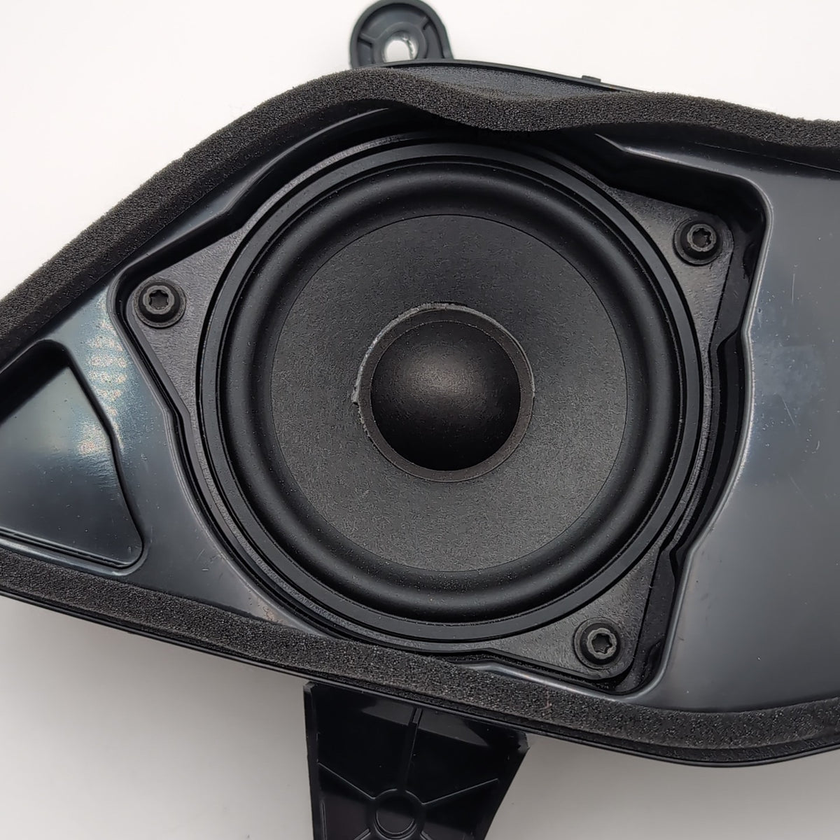 2019 - 2026 BMW X5 Rear Right D Pillar Harman Kardon Speaker Tweeter 2622520
