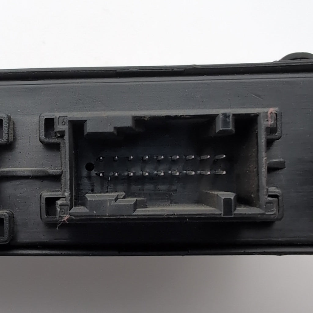 2011- 2016 BMW 528i 535i 550i M5 M6 Electronic Junction Box 6135 9286942