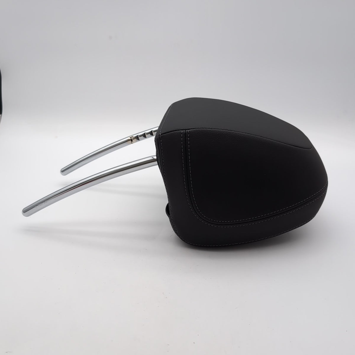 2019 - 2025 BMW G20 G22 G26 Front Left and Right Headrest Pair Black Leather OEM