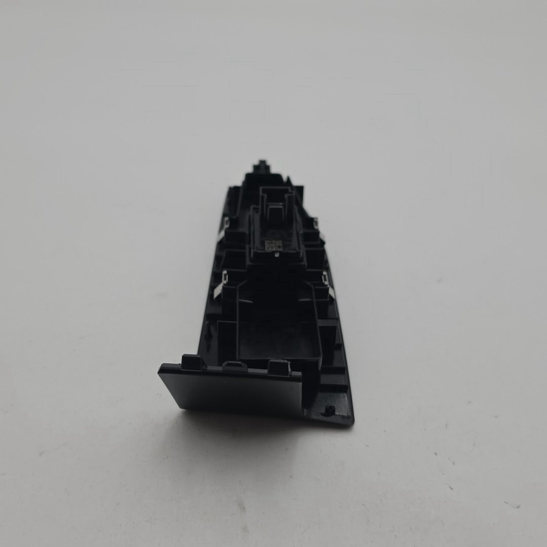 2023 - 2026 BMW 540i 530i 550e G60 iX Right Passenger Window Switch 9858637