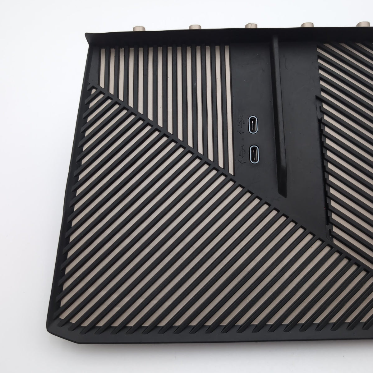 2024 2025 2026 BMW X3 G45 Bronze Front Center Wireless Charging Pad Tray 5A60306