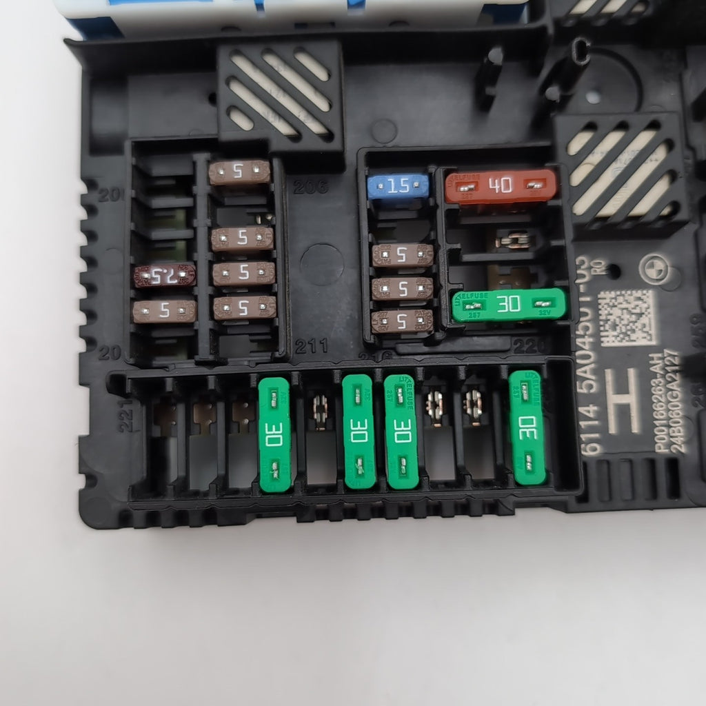 2022 2023 2024 BMW X3 M40i X4 G02 Power Distribution Fuse Box Module OEM 5A04501