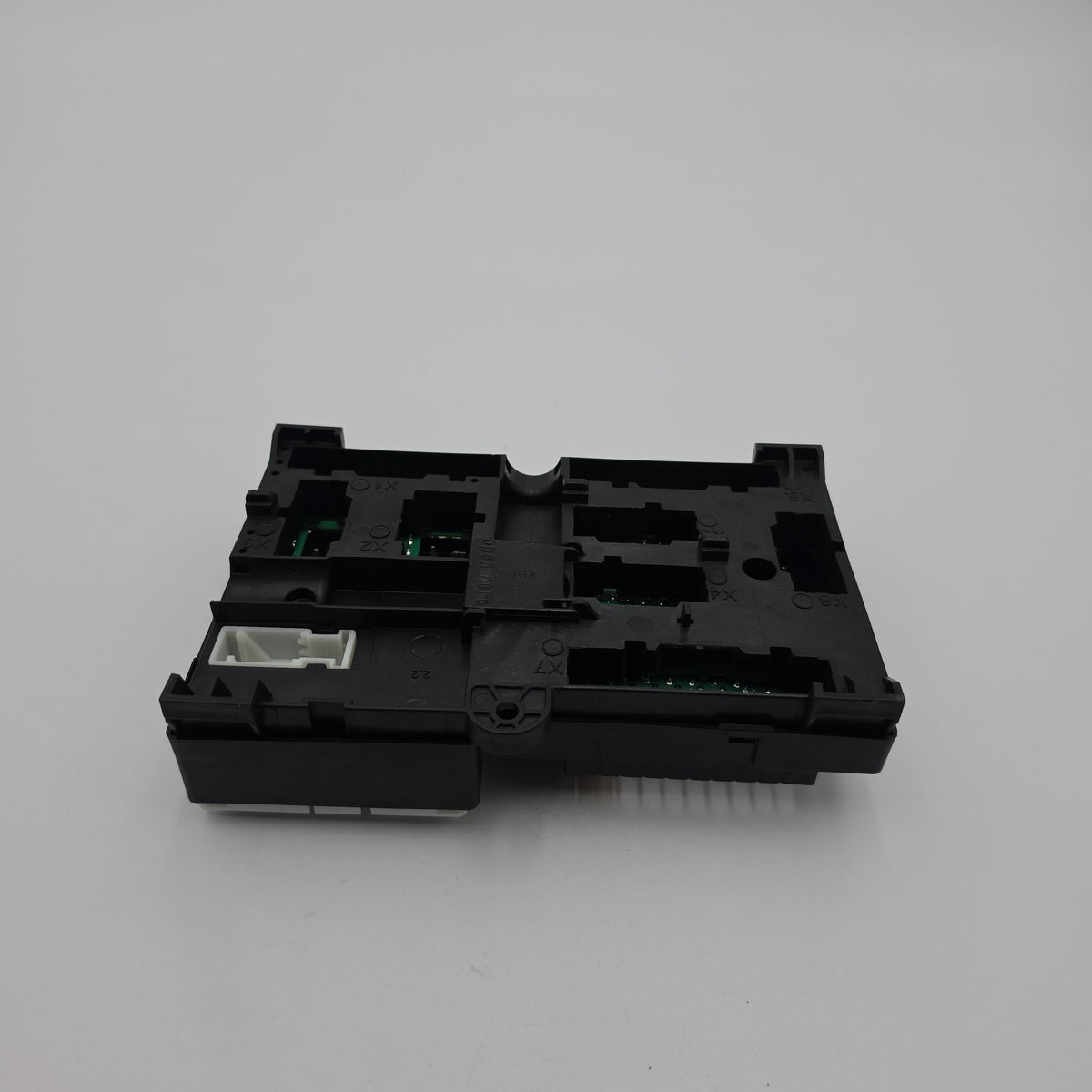 2022 - 2026 BMW 330i G20 G42 Rear Power Distribution Fuse Box 5A4CFB0