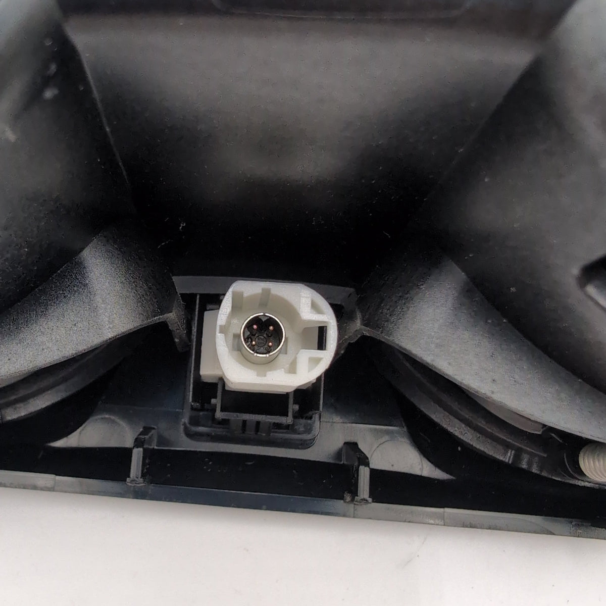 2019 - 2026 BMW G20 G22 G23 G26 G80 G83 M3 M4 Center Console Cup Holder 6809803