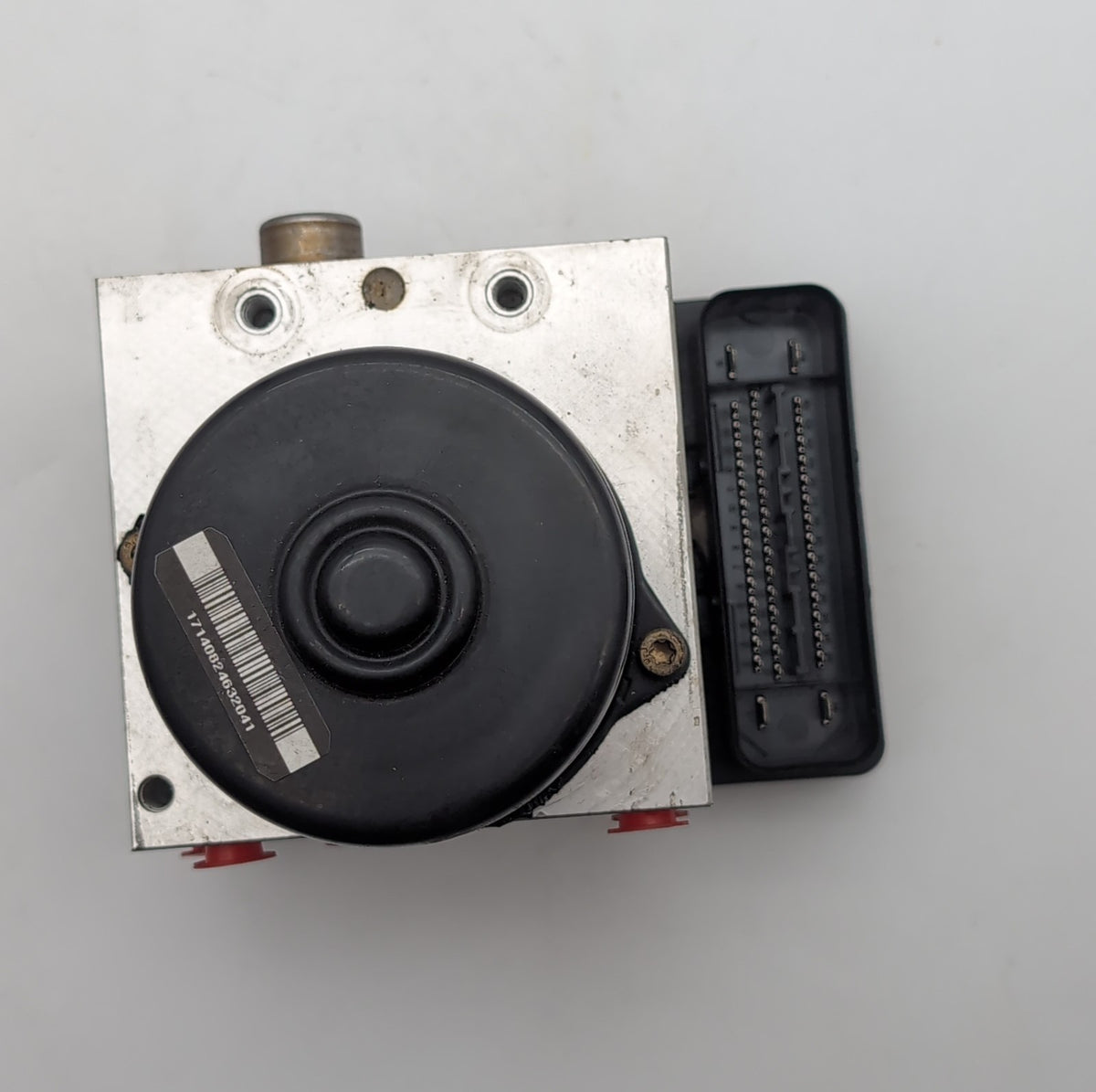 2003 2004 Nissan Xterra 3.3L ABS Anti Lock Brake Pump Control Unit 476601Z670