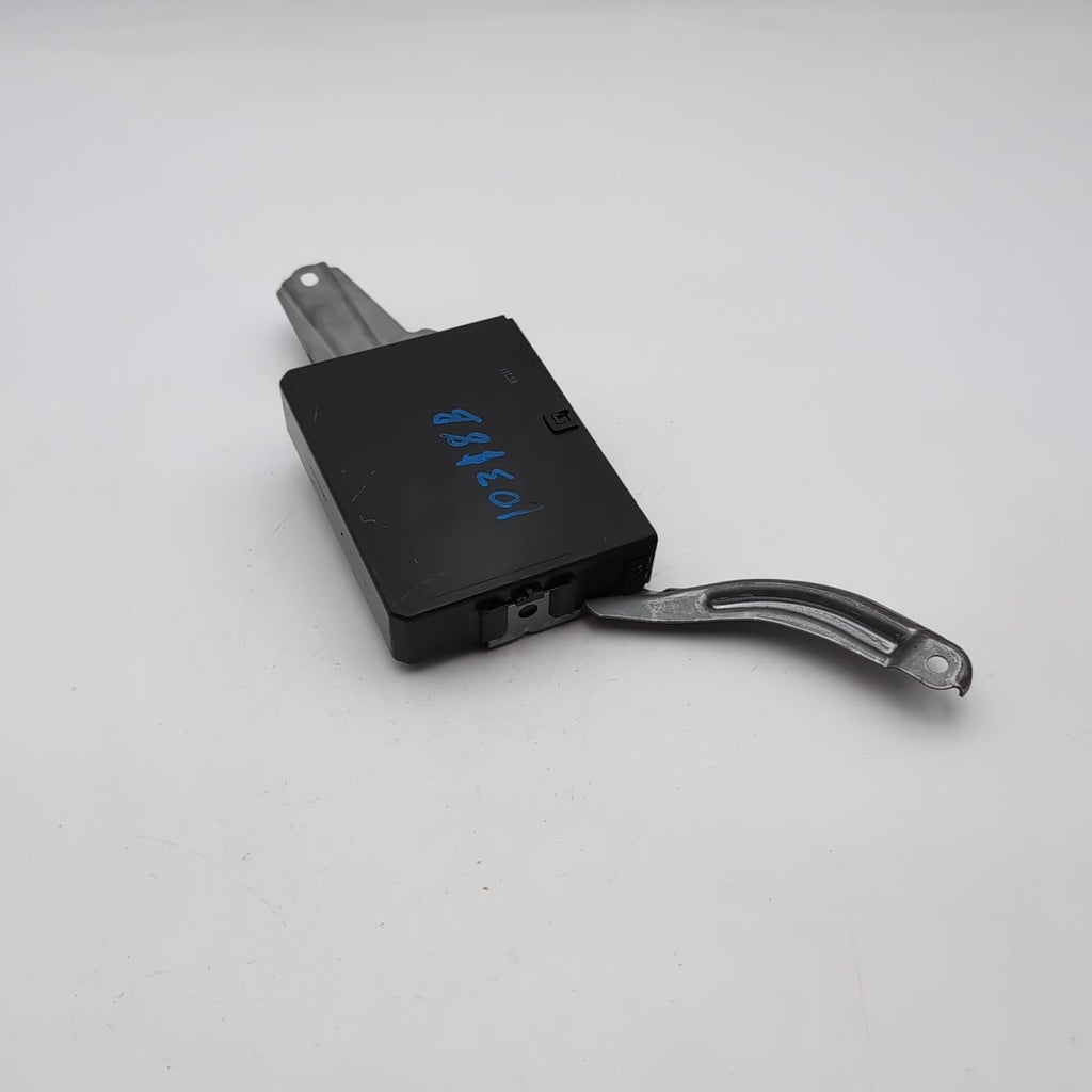 2010 2011 2012 Lexus LS460 Front Right Door Multiplex Control Module 89223-50330