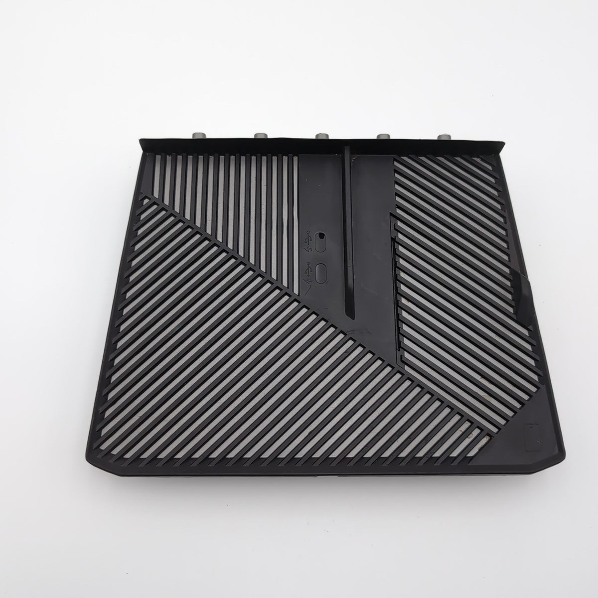 2025 BMW X3 G45 CENTER CONSOLE CHARGER WIRELESS CHARGING TRAY PAD MODULE