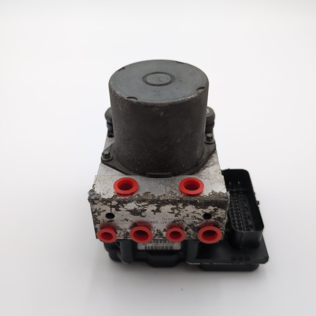 2012 - 2017 Chevrolet Traverse ABS Anti Lock Brake Pump Control Unit 22822156