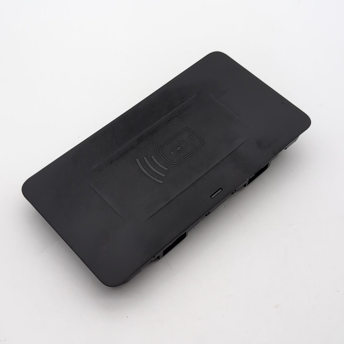 2019 - 2026 BMW G20 G26 G42 X5 X6 X7 Z4 Wireless Phone Charging Pad Tray 5B41FD5