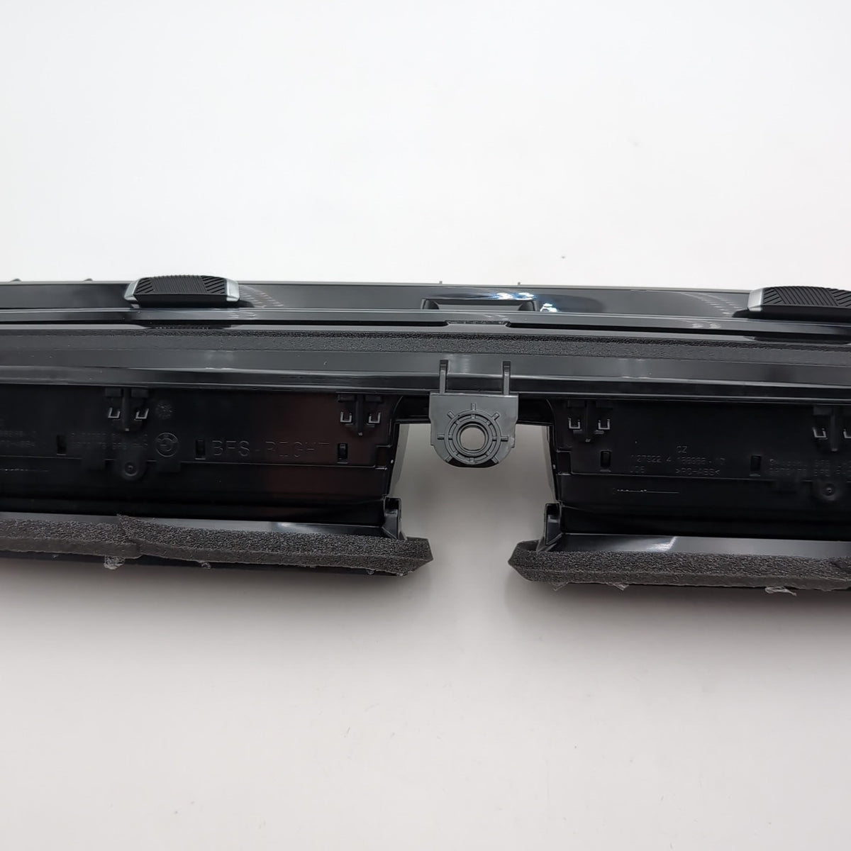 2023 2024 2025 BMW X2 U10 X1 U11 Center Dash Fresh Air Vent Grille 9483383 OEM