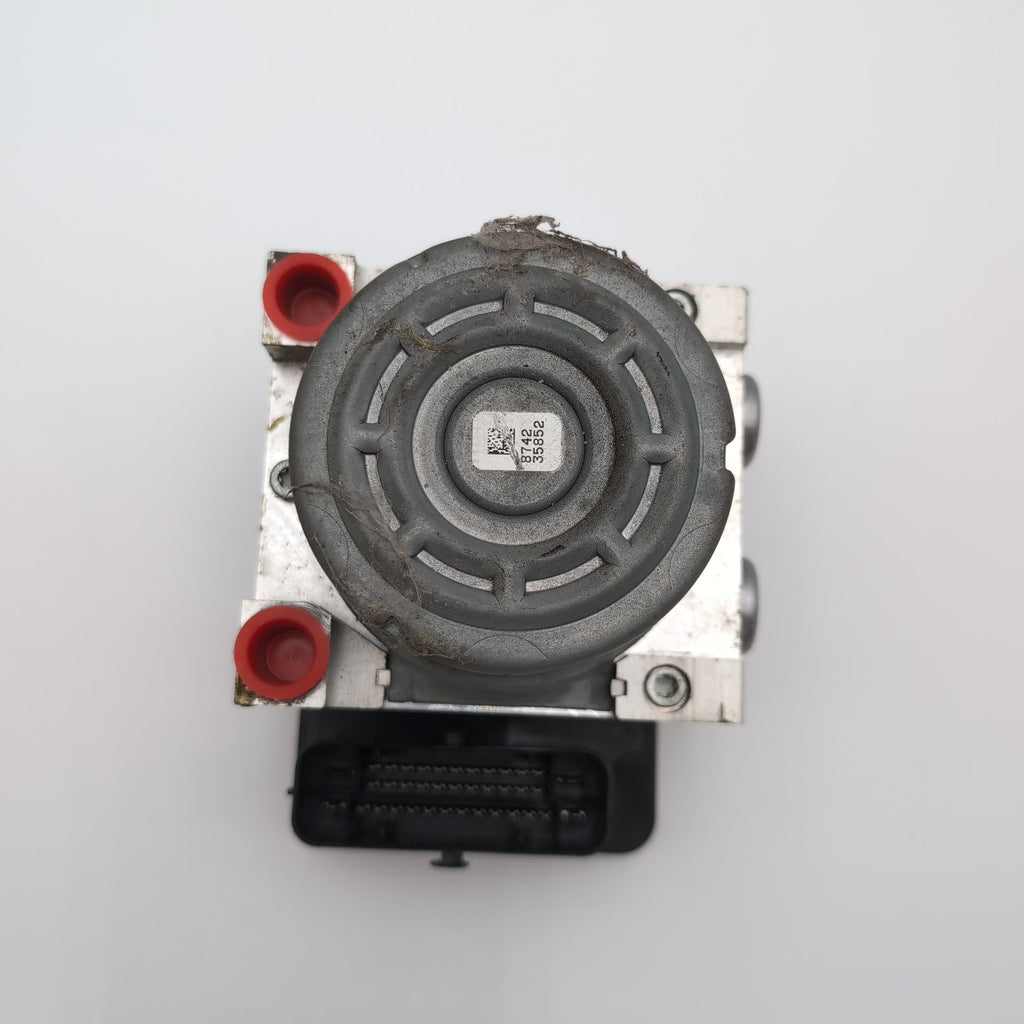 2014 2015 2016 Cadillac ATS ABS Anti Lock Brake Pump Control Unit 23366343