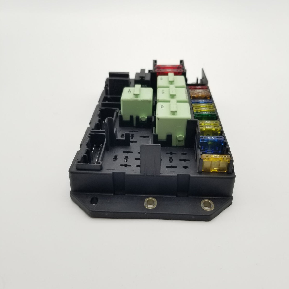 2003 2004 2005 2006 Range Rover Trunk Relay Fuse Box Rear Mounted YQE000350 OEM